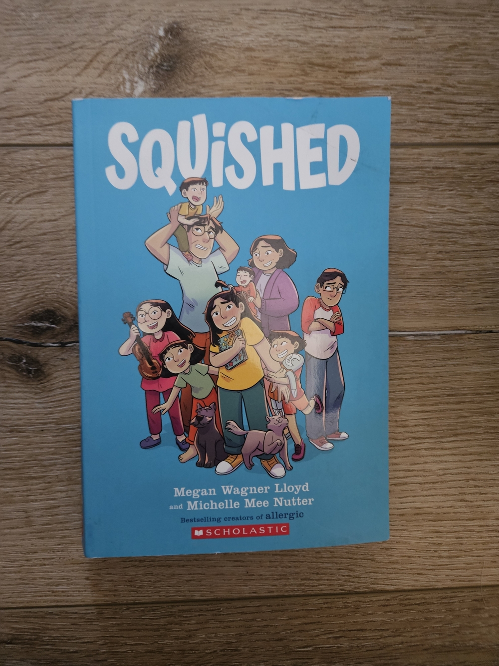 Squished Graphic Novel – Megan Wagner Lloyd – New